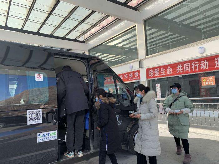 金川縣推出“定制客運”服務(wù)，受到群眾廣泛歡迎