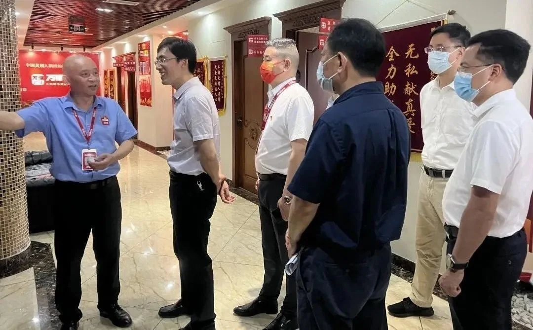 四川省委組織部一行調(diào)研金牛區(qū)網(wǎng)約車行業(yè)黨建